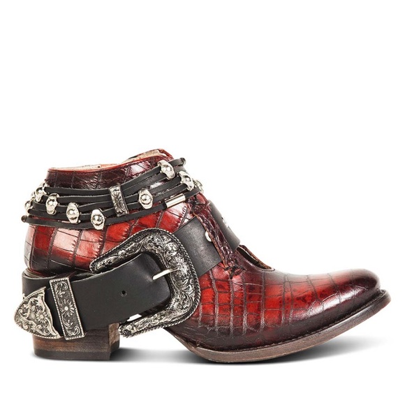 freebird Shoes - FreeBird saloons red croco size 8